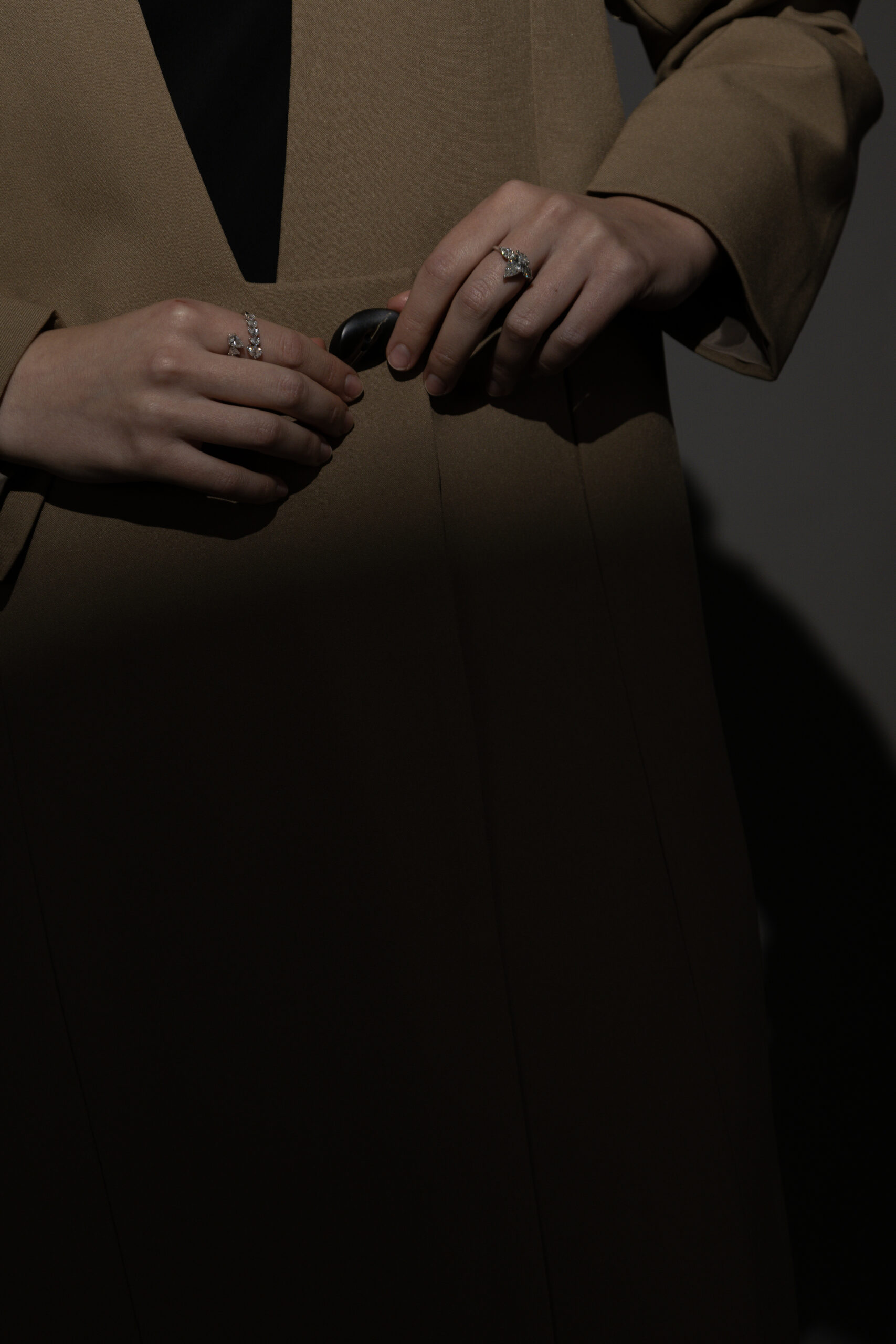 Straight Cut Taupe Abaya with a Statement Button - Image 7