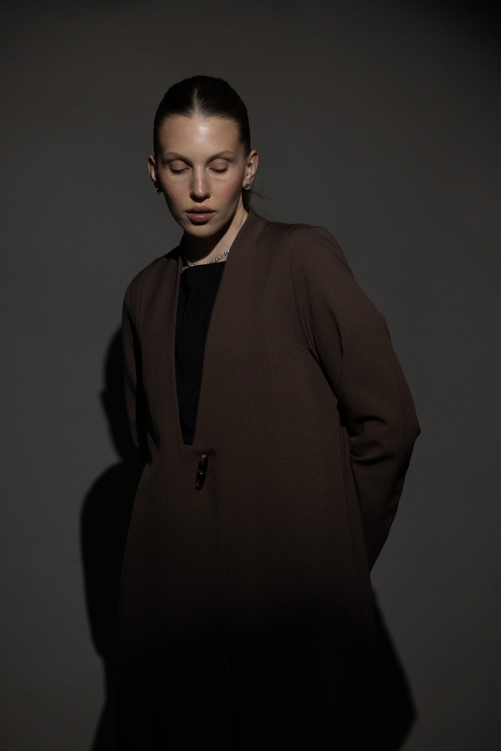 Straight Cut Mocha Abaya with a Statement Button - Image 4