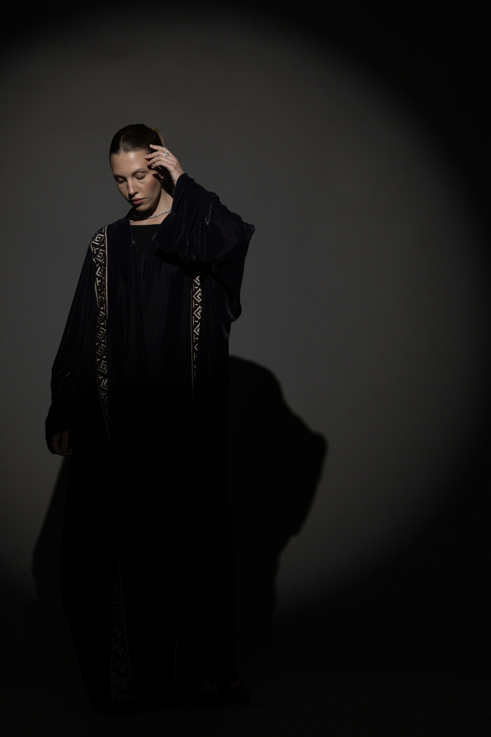 Grey Velvet Abaya with Light Blush Embroidery - Image 5