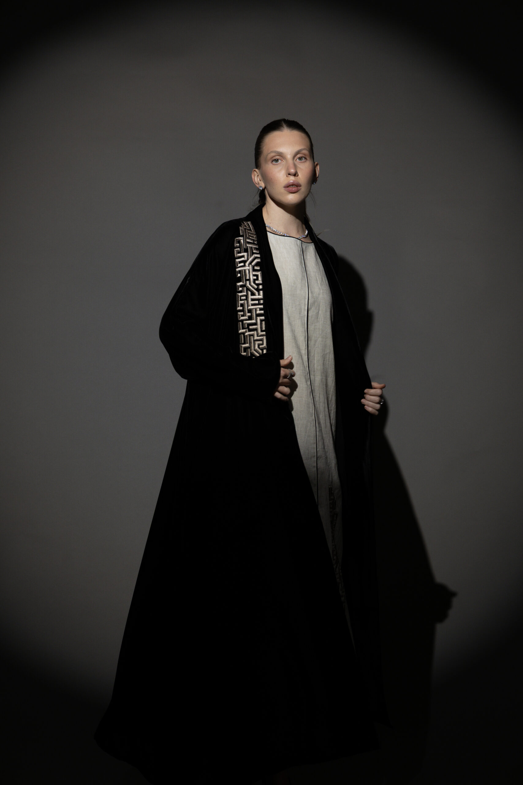 Black Silk Velvet Abaya Set - Image 3