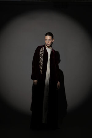 Maroon Silk Velvet Abaya Set - Image 4