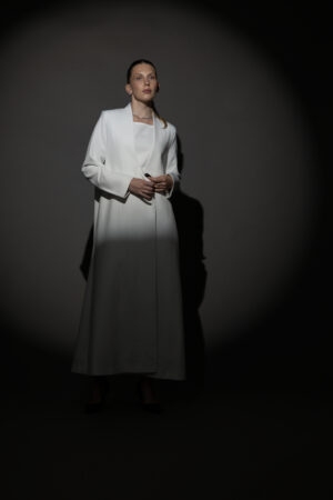 Straight Cut White Abaya with a Statement Button - Image 3