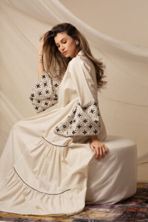 Linen Beige Kaftan with Black Zeej Sleeve - Image 6