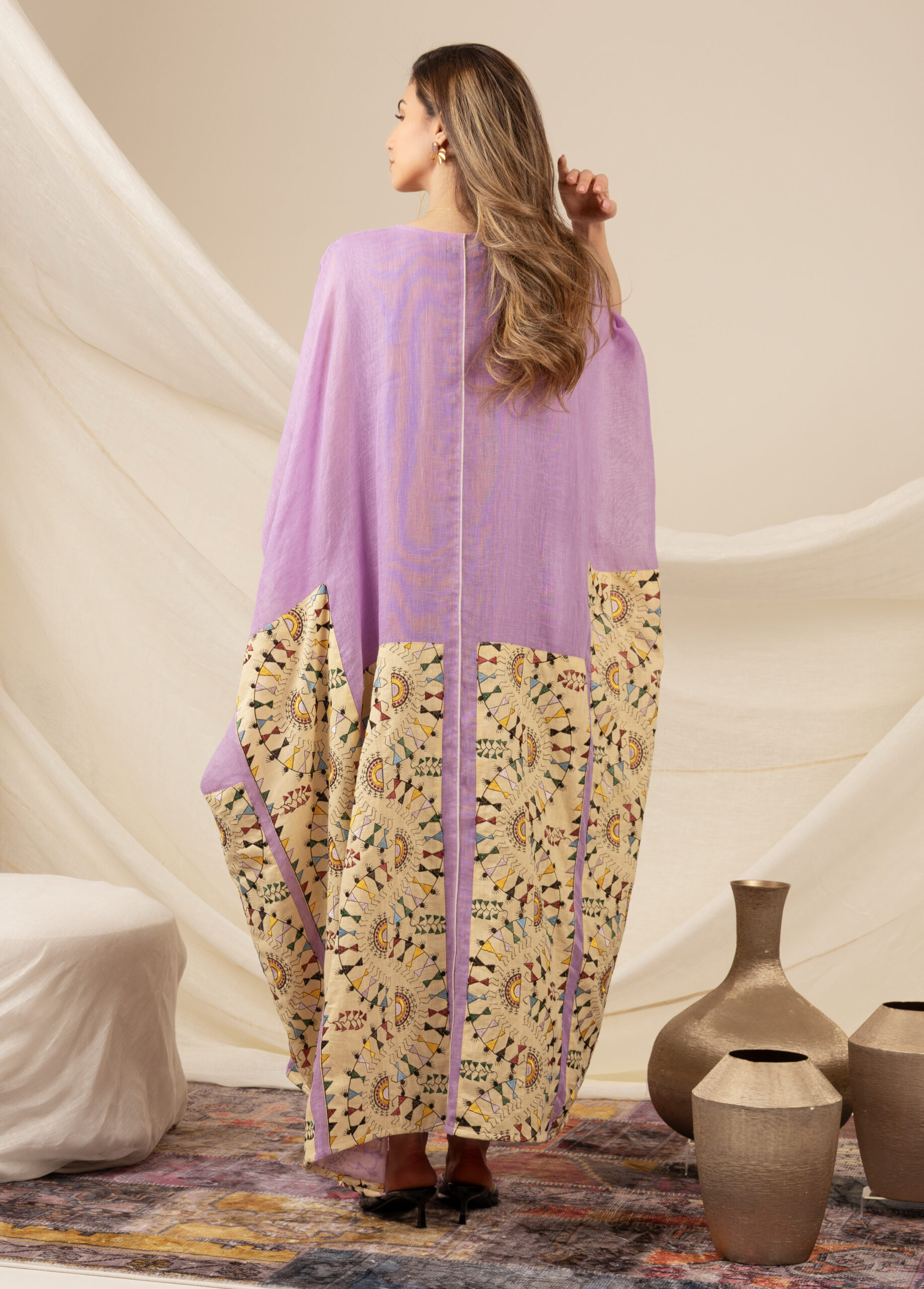Purple Linen Kaftan with Beige Drawing - Image 3