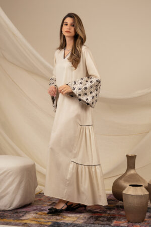 Linen Beige Kaftan with Black Zeej Sleeve - Image 3