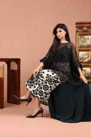 Black And White Linen Skirt Set - Image 5