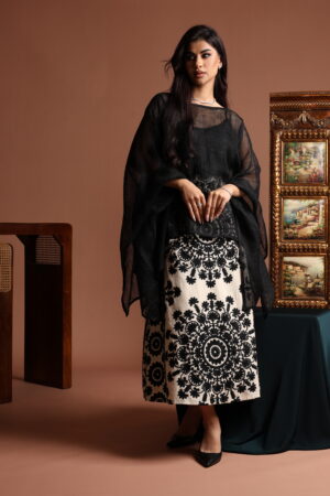 Black And White Linen Skirt Set - Image 4