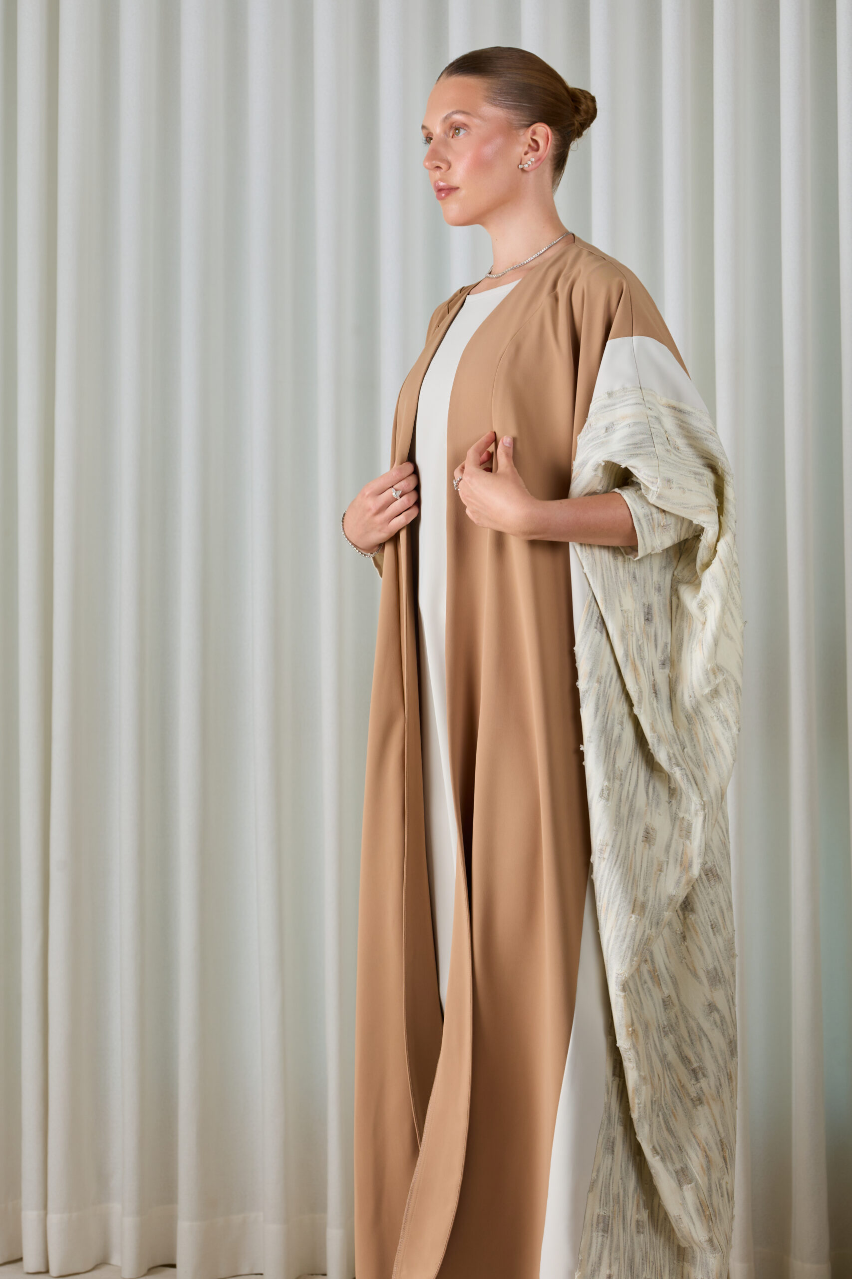 Camel & Ivory Contrast Abaya - Image 3